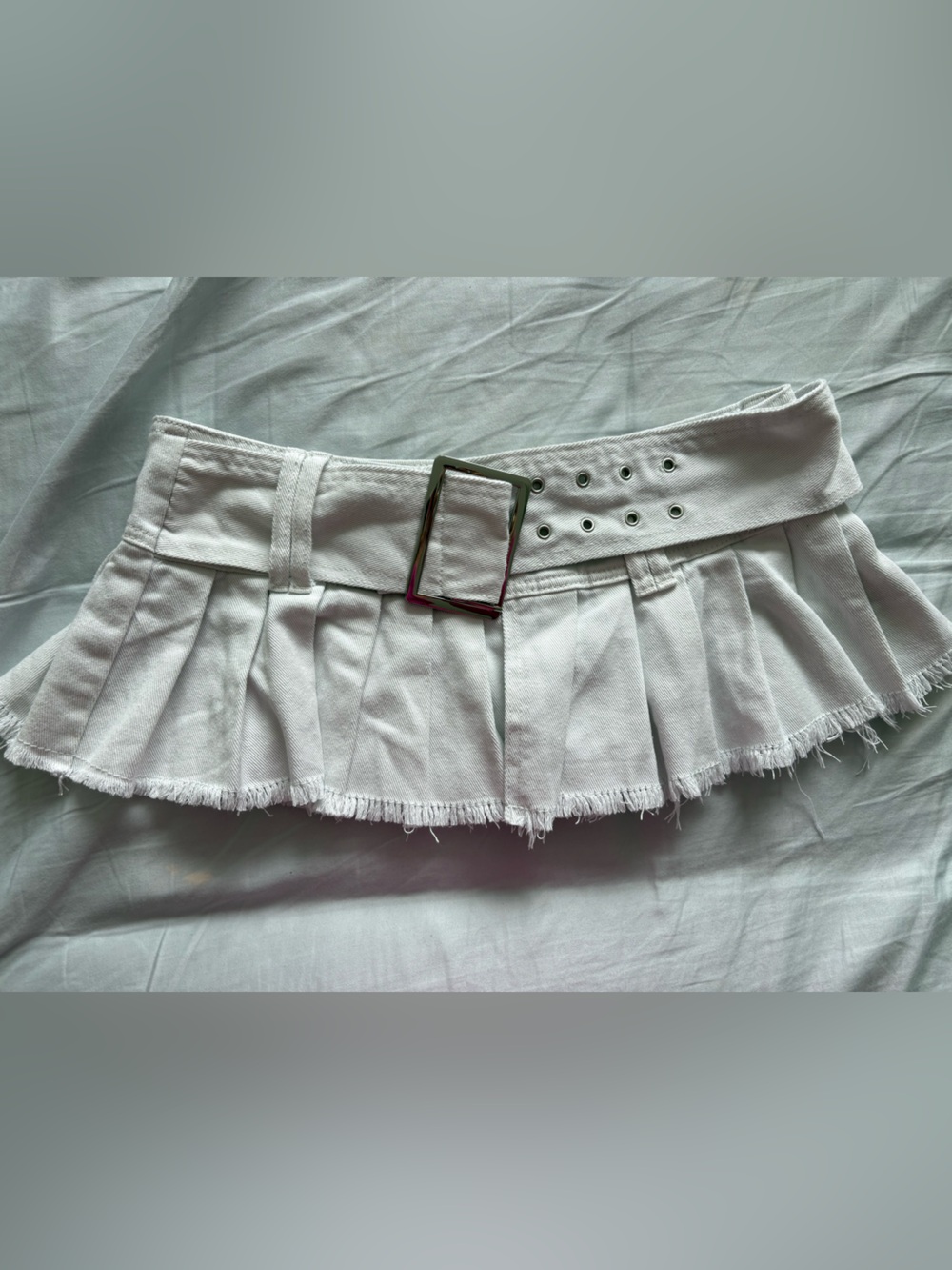 White Pleated Mini Skirt with Belt